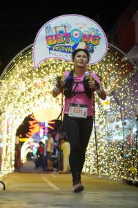 BIB: 5571
                            <button type="button" onclick="openModal(21830487)" class="btn btn-primary btn-sm float-right btn-popup" data-toggle="modal" data-target=".modal-high-quality">
                        <i class="fas fa-shopping-cart"></i> Add to Cart
                    </button>
                                            <button type="button" onclick="isThisMe(21830487, true)" class="btn btn-success btn-sm float-right btn-popup btn-isme hidden" data-toggle="tooltip" data-placement="bottom" title="นี่คือรูปของคุณใช่ไหม คลิกที่นี่เพื่อเอาเข้าอัลบั้ม">
                        <i class="fas fa-plus"></i> Add to album
                    </button>
                    <button type="button" onclick="isThisMe(21830487, false)" class="btn btn-warning btn-sm float-right btn-popup btn-isnotme hidden">
                        <i class="fas fa-ban"></i> Remove from album
                    </button>